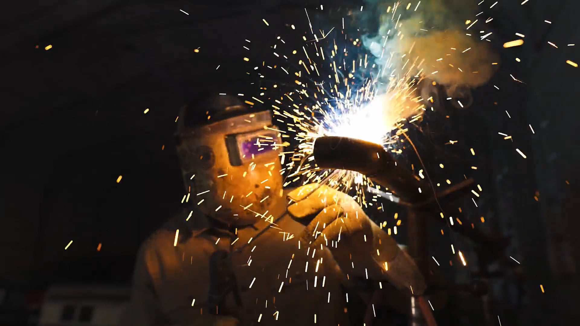 Heavy-duty welding cables product video for tools and industrial ecommerce pages